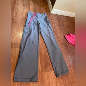 Scrub bottoms size: small/medium use: normal wear color: gray/pink